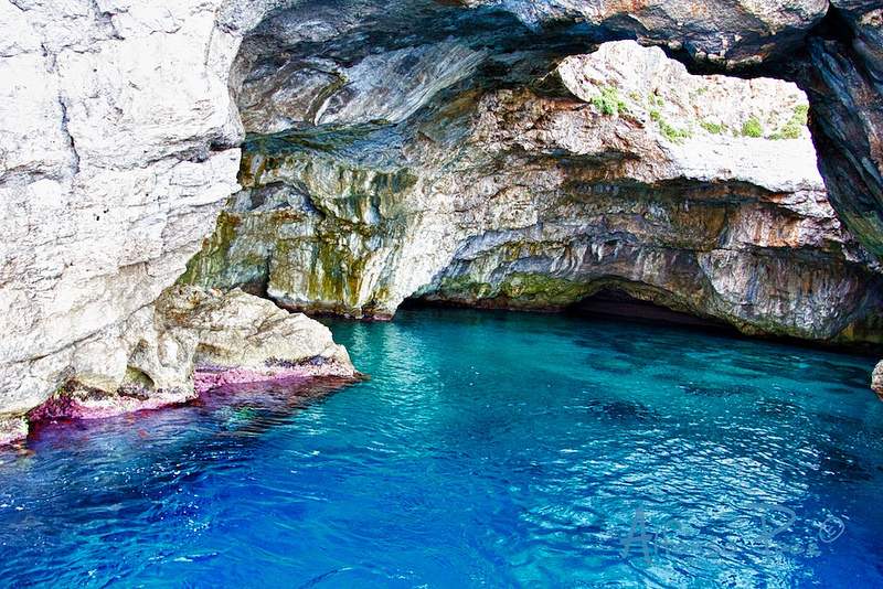 Grotte à Marettimo. Photo de Alfonso P.
