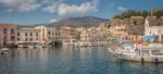 Lipari – Iles Eoliennes lipari-eoliennes-port